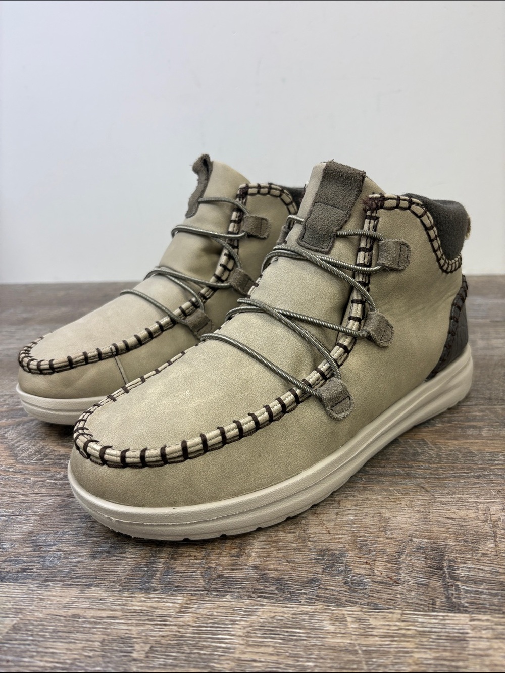 Hey Dude Eloise Recycled Leather Oak Women’s Shoes Size 7
